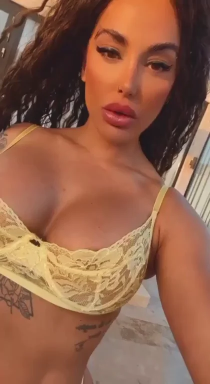 Lick Every Inked Inch of This Latina Slut's Body 😈👅💦