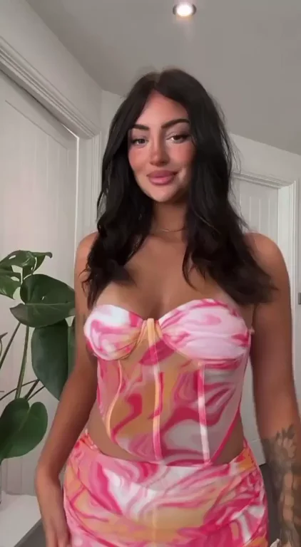Am I Your Dream Fuck Type?