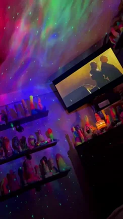 Sound up, Black Widow intro in my humble abode ??