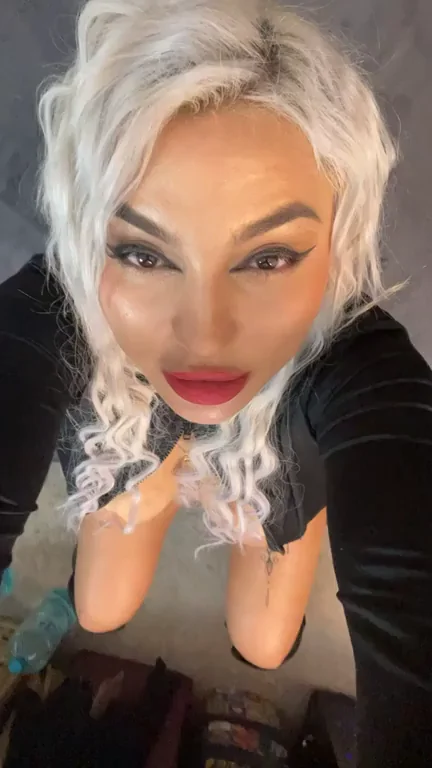 I hope you like D boobs
