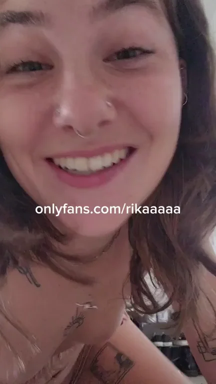Hot 22yo German Babe Rikkaana Shows Off All-Natural Tits & Teases on OnlyFans