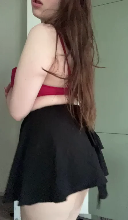 Tell me I’m a good girl ?