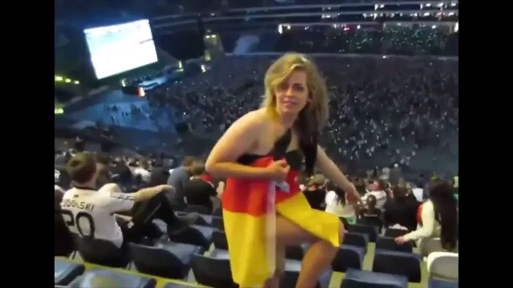 Perky German at a concert