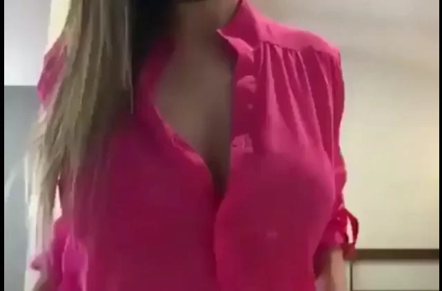 Night out boobs too ?