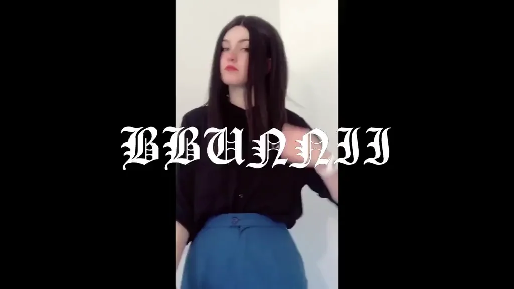 Bbunniicult's Sexy Samsung Sam Cosplay Tease 🔥 Watch Till the End! 😈