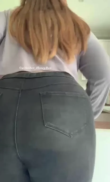 Bend Me Over This Counter? 🍑🔥