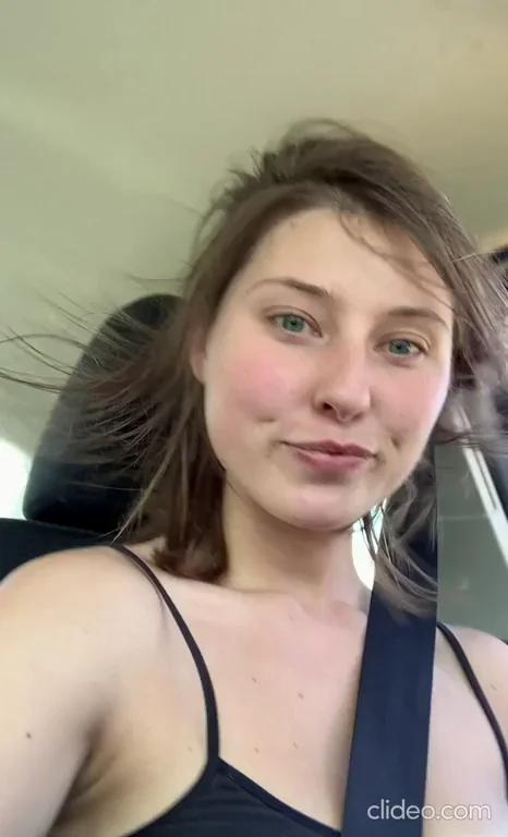 High-Speed Car Flashing Slut Shows Off Tits & Thrill 😈🚗💨