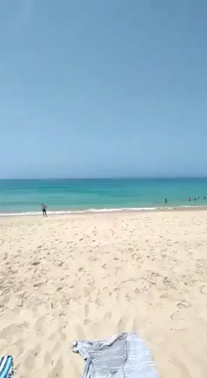 Beach Slut Rides Dick on Paddleboard in Broad Daylight