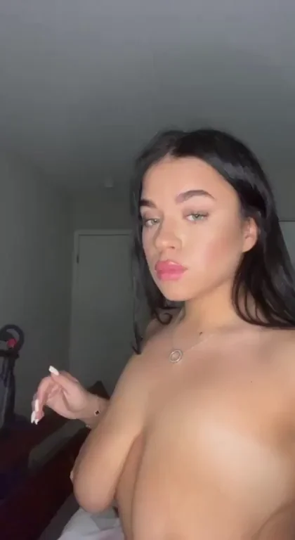 would ou jerk off to my videos if i send you some right now?