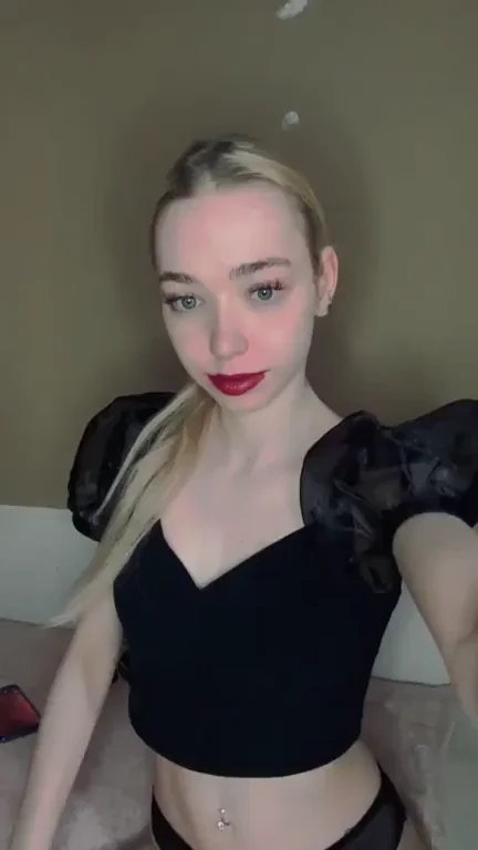 Pocket Hoe Craves Your Cock: Blonde Stoner's Slutty Tease
