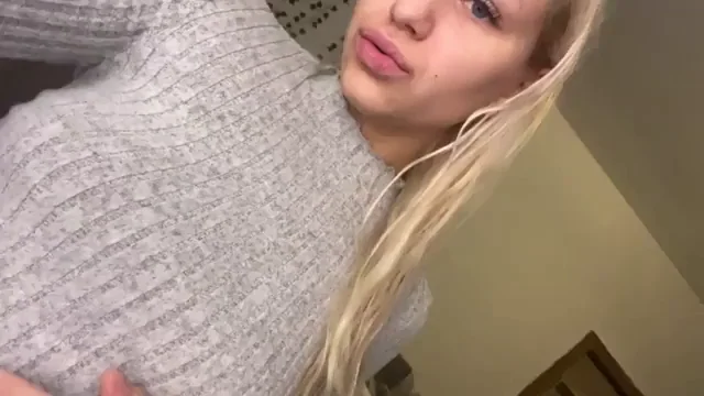 Small Titties Make You Cum Hard 😍🍒