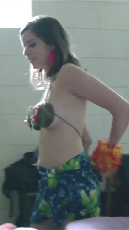 Rachel Rosenstein Flaunts Perfect Tits & Shaved Pussy Tease on Shameless 🔥🍈🍑