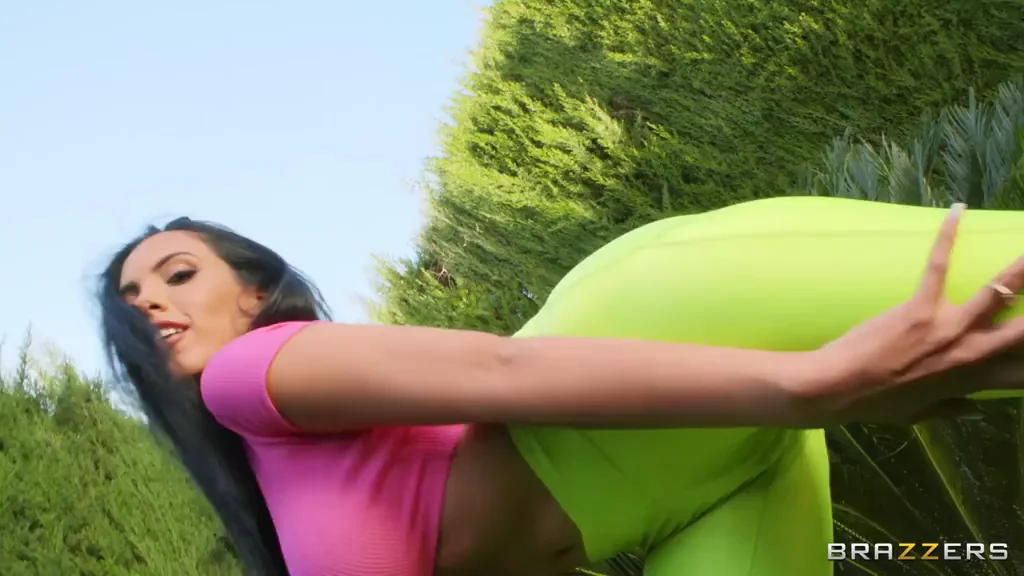 Big Dick Face Fuck Katrina Moreno Latina MILF Porn GIF by pornotree.com