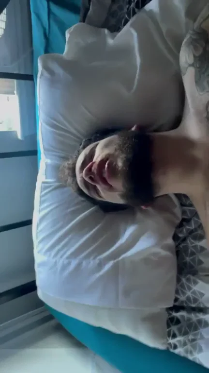Bearded Hunk's Pegging Practice: Face-Fucked for the Real Pound ?
