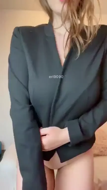 [reveal] Surprise! My big boobs! ?