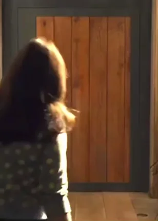 Upvote if you love the way her fat ass jiggles ??