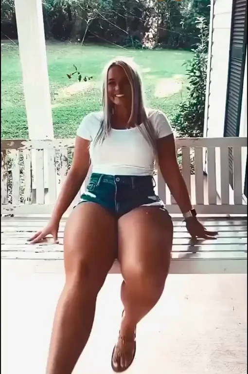 Swing that hot thickness over here