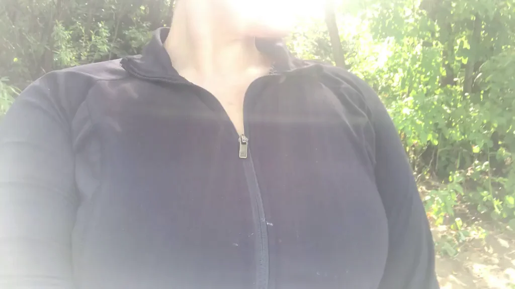 Bouncing into your morning like... Good Morning! [bigboobs][reveal][bouncy][juicy][thick]