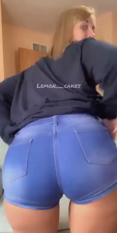 My big cakes need a cream filling