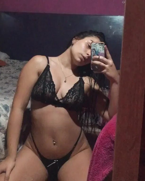 ?Barely legal teen who wanna makes you cum? Newbie on OF?? only $4.50. Check comments