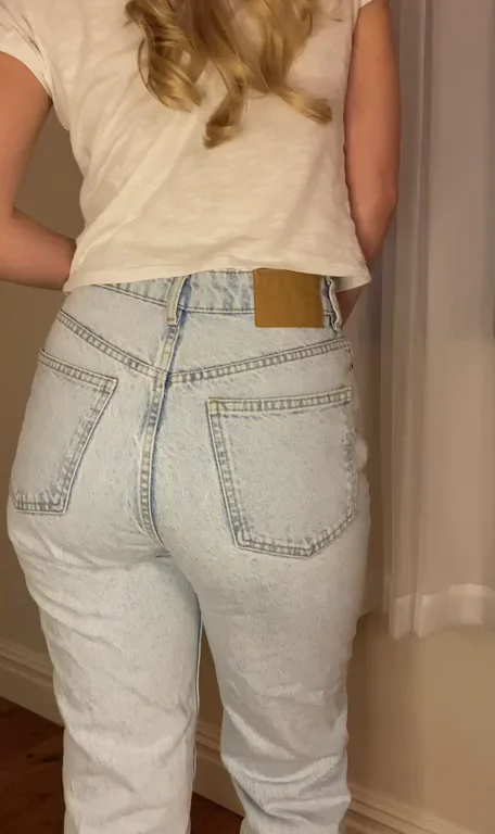 Wait until the panties go down and the top comes off ;)