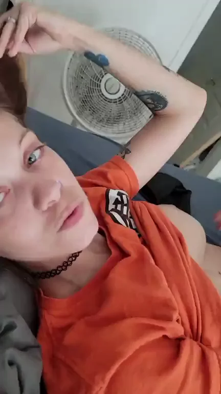 Horny Housewife Craves Your Bigger Cum Load 💦😈