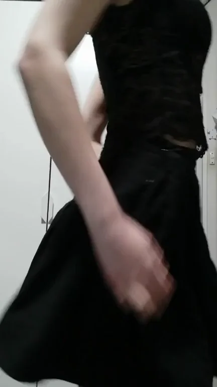 shaking my little ass for yall ?