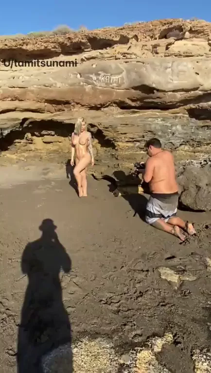 Nude Beach Slut Gets Dripping Wet from Crowds Staring 😈🏖️💦