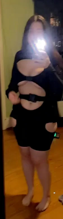 <3