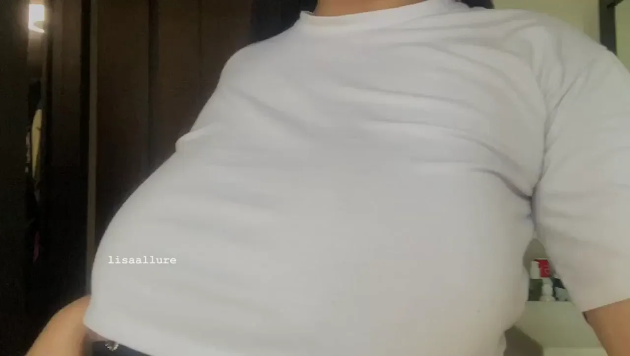 Boner Check: Massive Tits Ready to Drop 😈🍈🍈