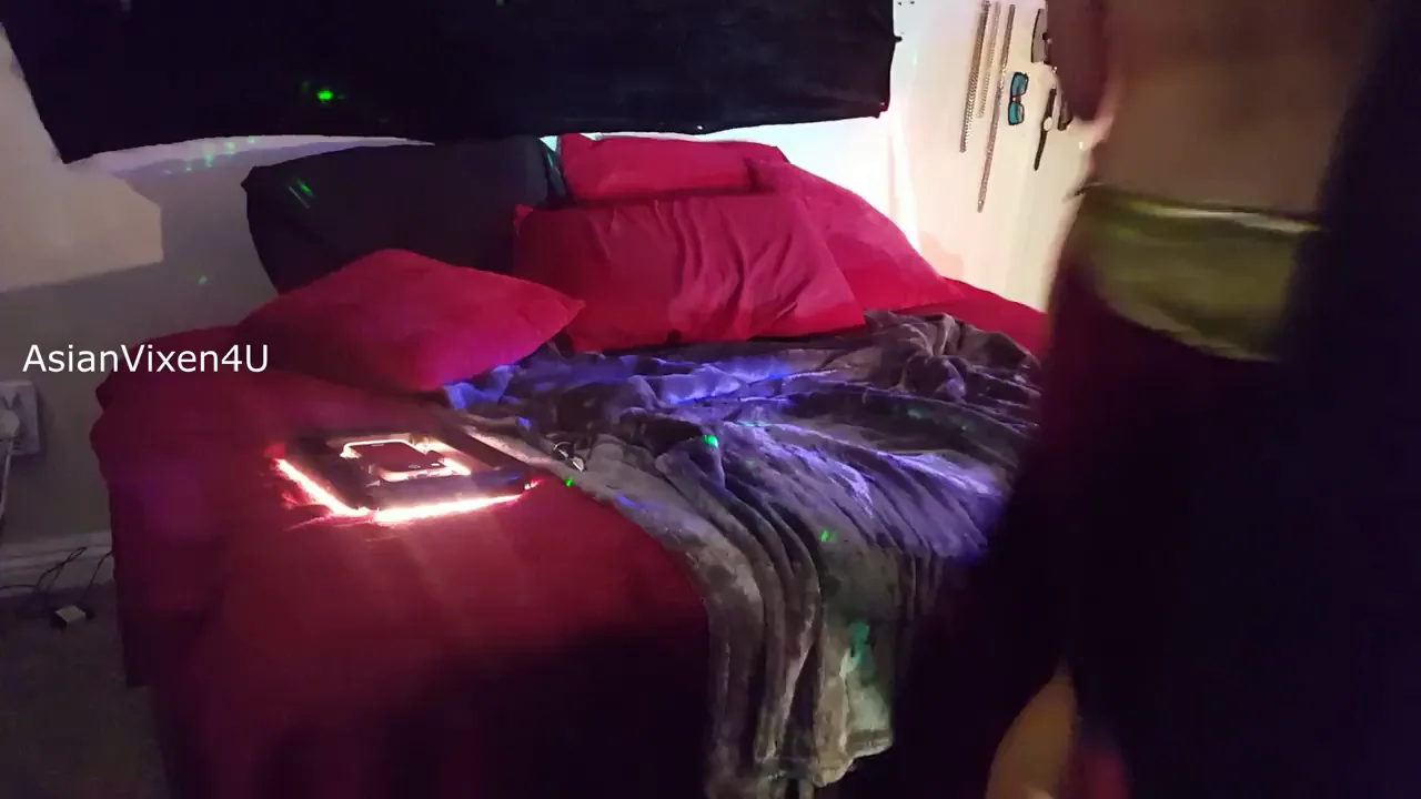 🔥 Slave Leia Ass Fucked by Darth Vader's Gloved Fist 🍑👋