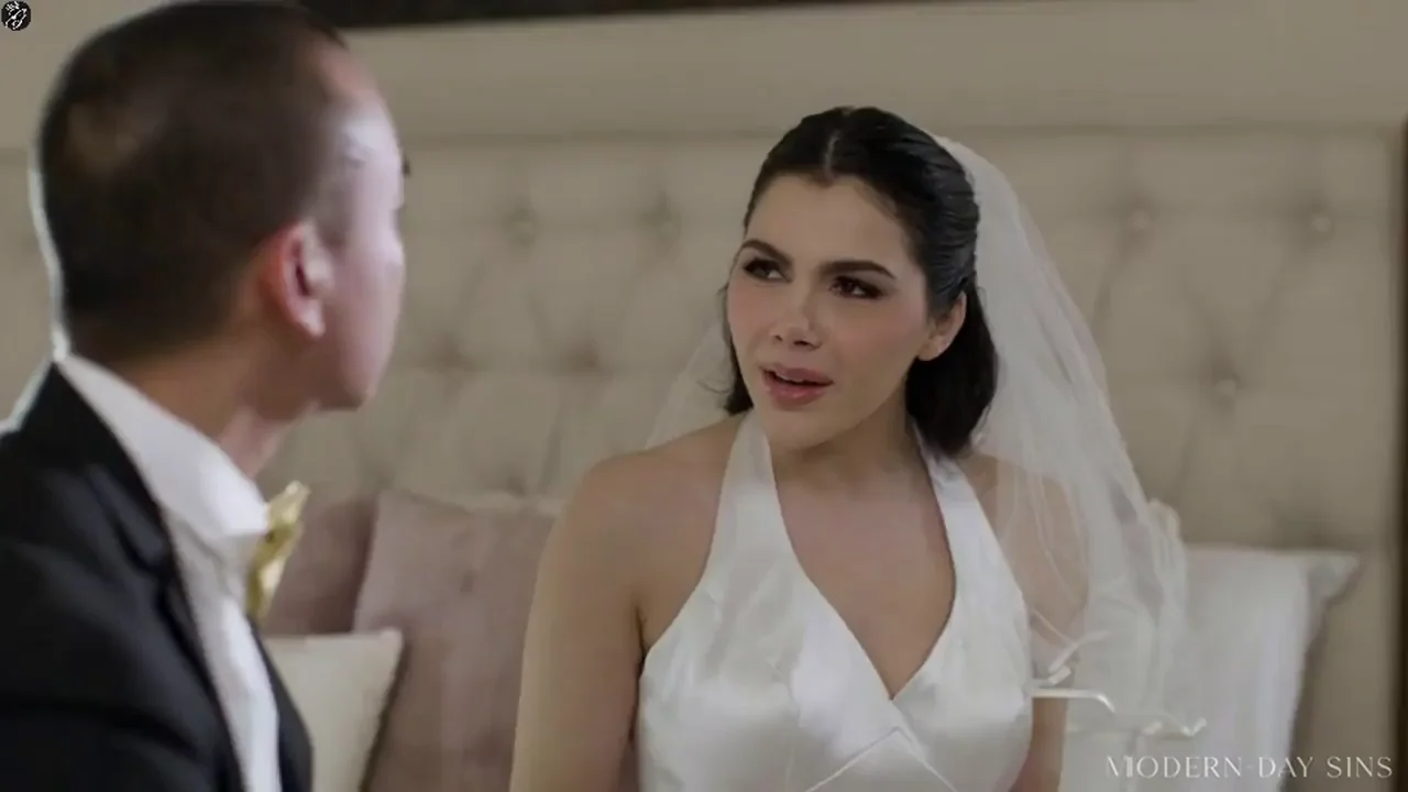 Valentina Nappi's Bride Slut Vibes 💒🍆🔥