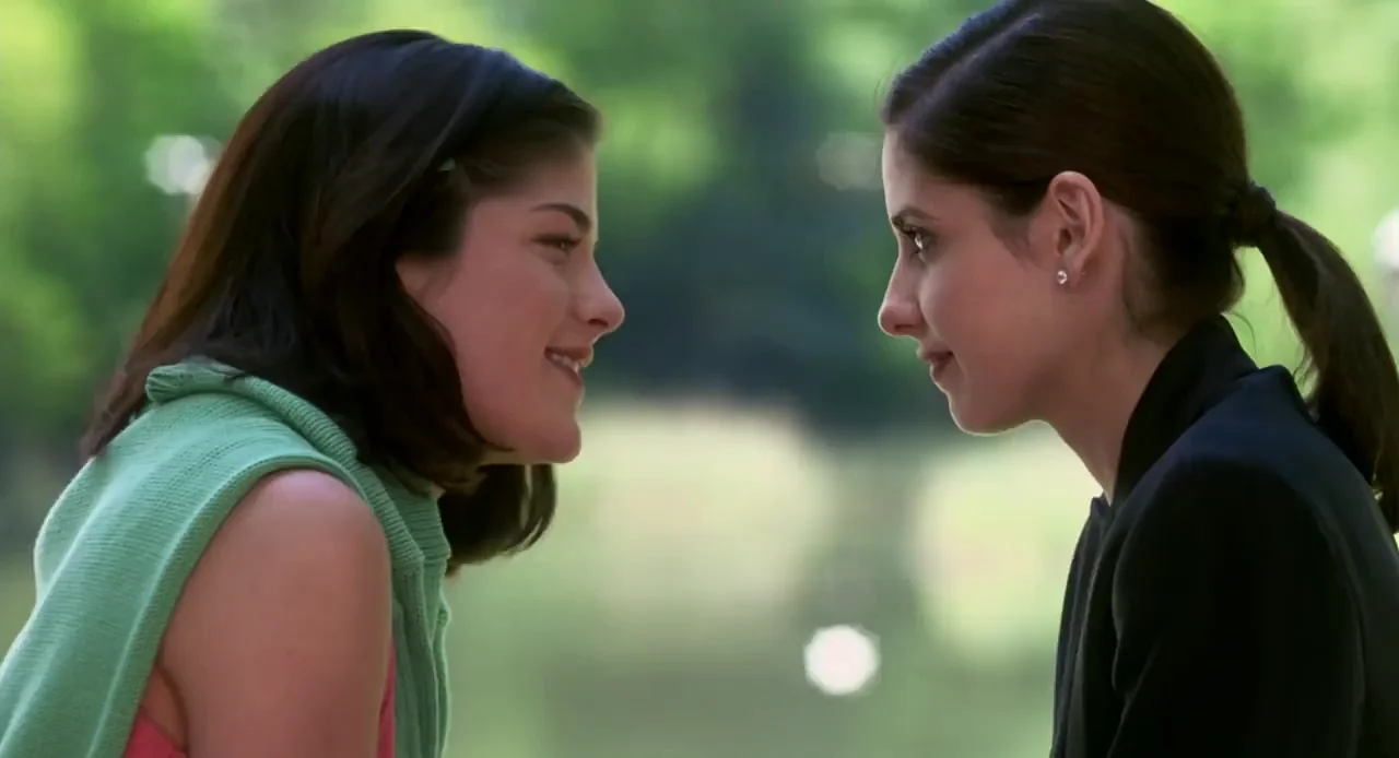 🔥 Sarah Michelle Gellar & Selma Blair's Steamy Tongue-Kissing 💋👅