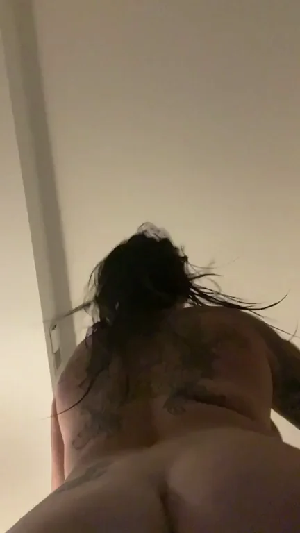 POV from my girlfriends face before I take a seat 😁