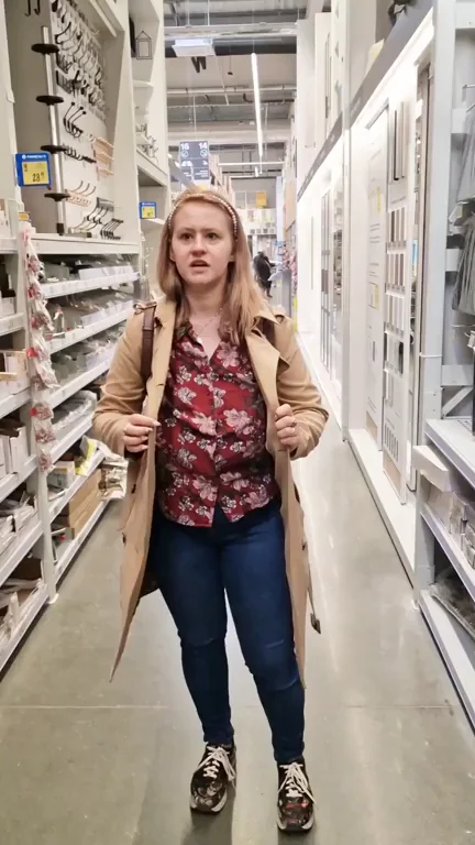 🛒 Big Boob Dept in Hardware Store Flash! 😈🍈🍈