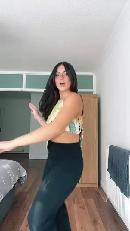 come make a tiktok with me