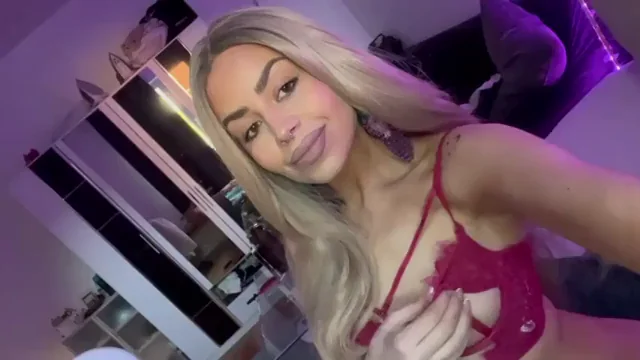 Wanna Suck These Juicy Natural Titties? 😍🍒