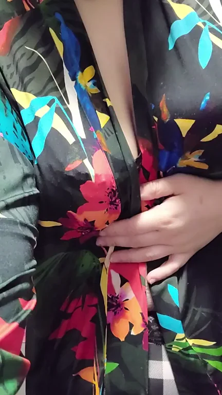 A late night titty drop just for yall ðŸ¶