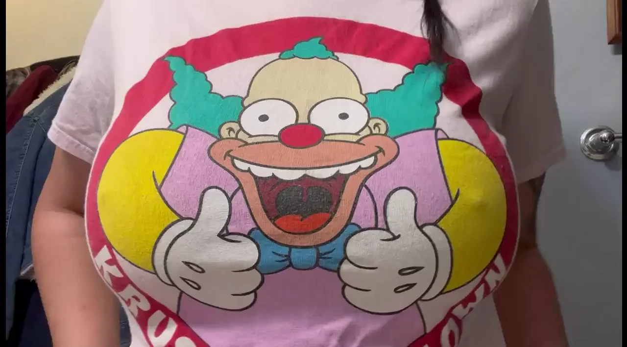 Krusty gives them two thumbs up [GIF]