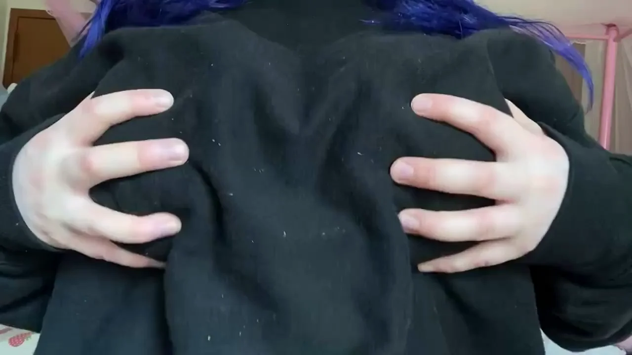 playing with my bruised and healing tiddies