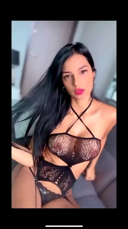 Bend My Busty Petite Body Over & Pound Me Any Way You Crave 🍑💦