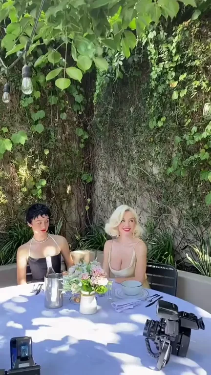 Maude Apatow & Sydney Sweeney's Steamy Garden Tease 😍🍃🔥