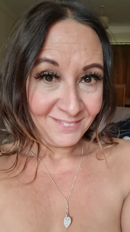 Come and suck on my tits while you play with my pussy