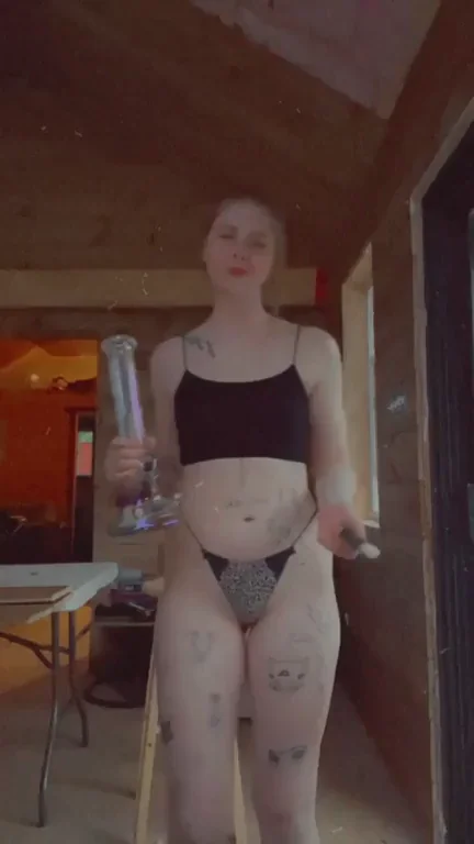 🔥 [OC] Stoner Slut's Breath Training with Massive Bong Hits 😈💨