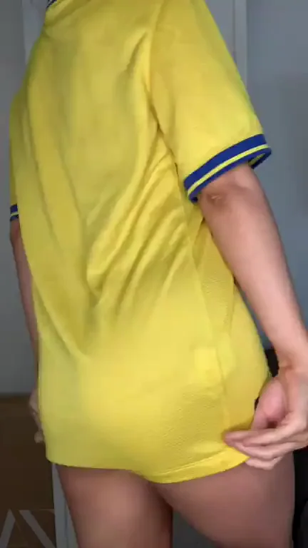 This booty cute enough ?