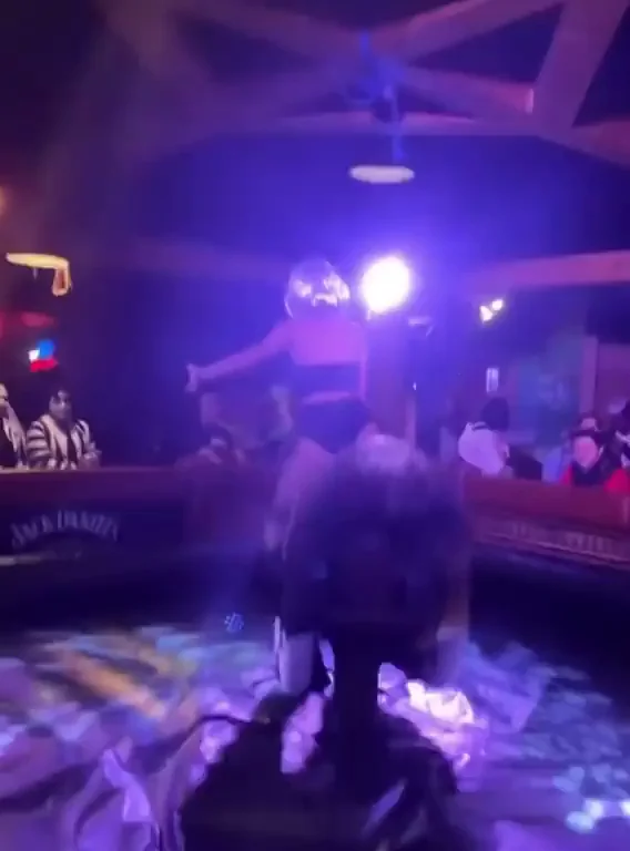 🎃 Halloween Slut Riding Cock Like a Pro 👻🍆