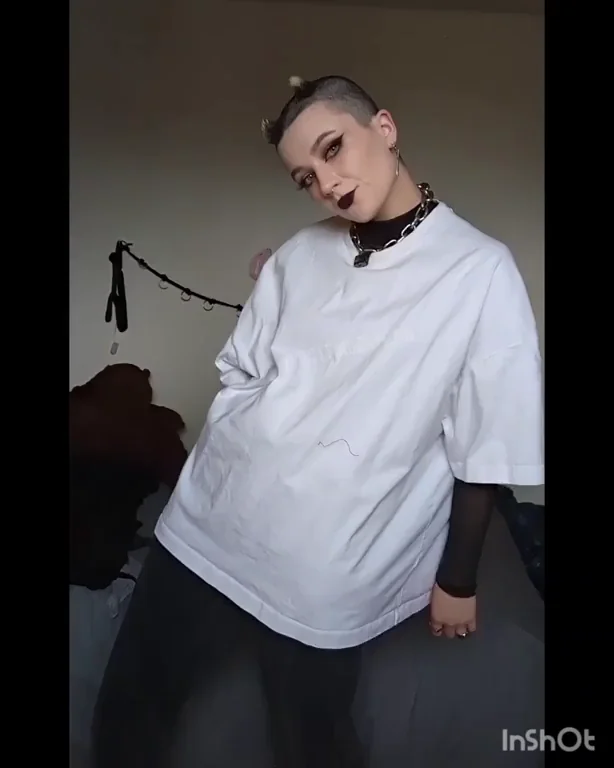 Do you like slutty goth egirls?