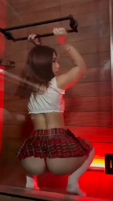 wanna taste what a schoolgirl has to offers to you ?