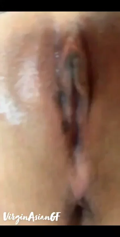 [18f] Watch with sound to see me spread my virgin Japanese pussy and invite you to pop my cherry...