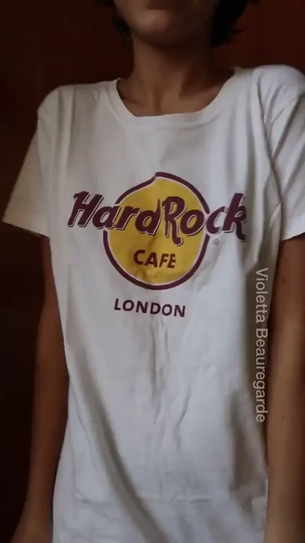 🍈 Massive Tits Exploding Outta Hard Rock Tee 😍